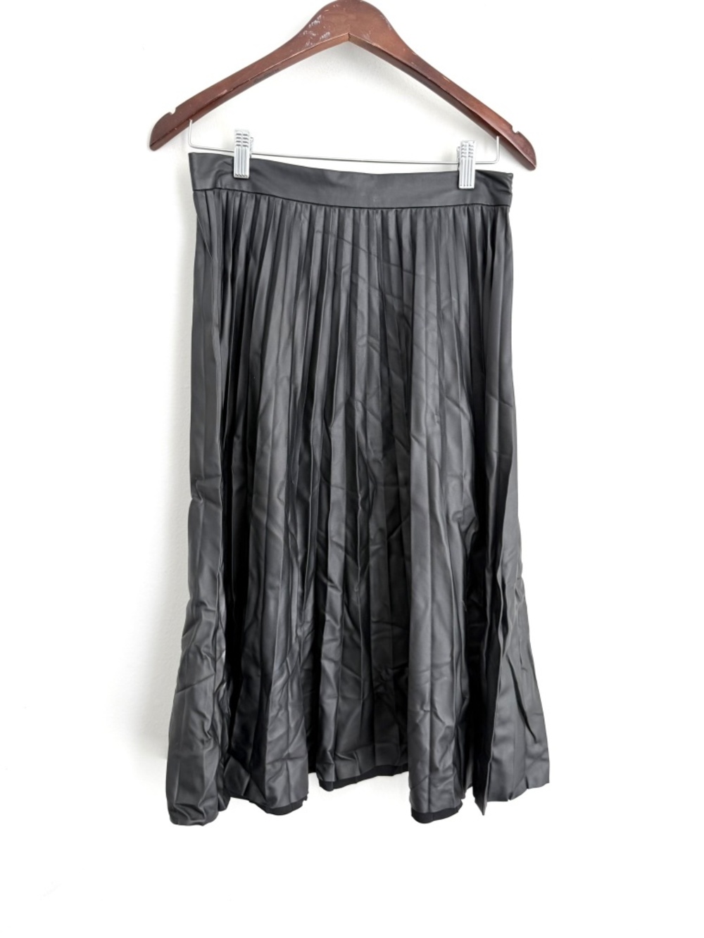LOFT Womens Size 2 Black Faux Leather Pleated High Waist A-Line Midi Skirt F11